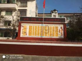 “二哈”撒手没?民警帮助群众找回