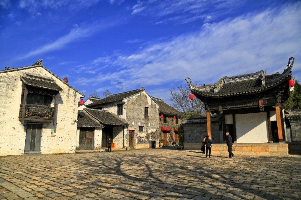 门诊大厅挂号软件是不是必须得实名认证啊？游戏画面